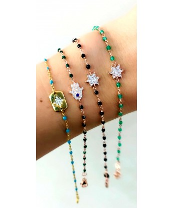 Fatma Annenin Eli Yeşil Mineli Bileklik