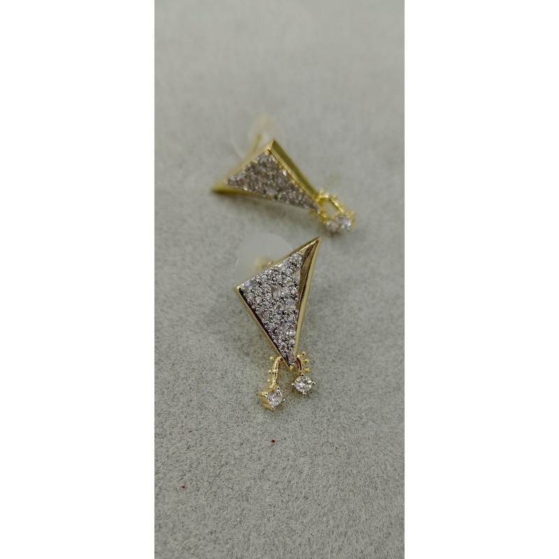 Ters Üçgen Küpe Xuping